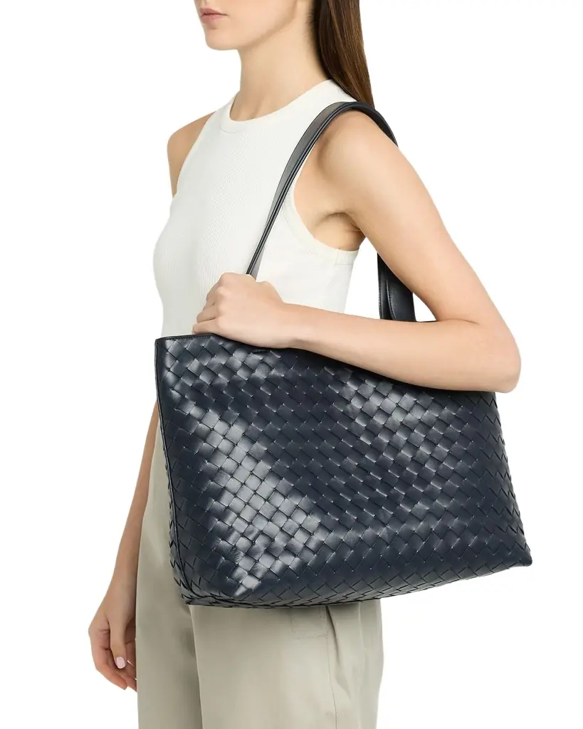 Bottega Veneta Men 's Small Intrecciato Leather Zipped Tote Bag