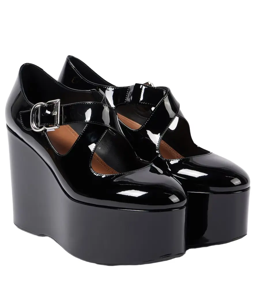 Alaia Alaïa Criss Cross patent leather wedges