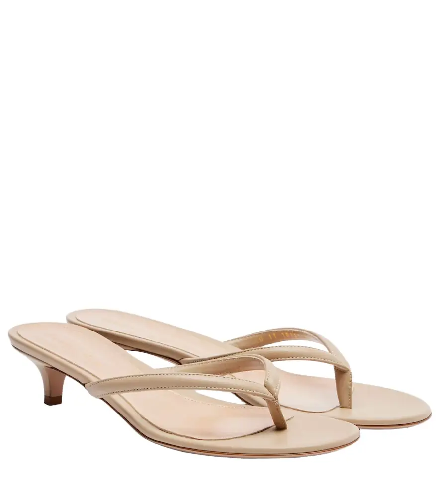 Gianvito Rossi Calypso 35 leather thong sandals