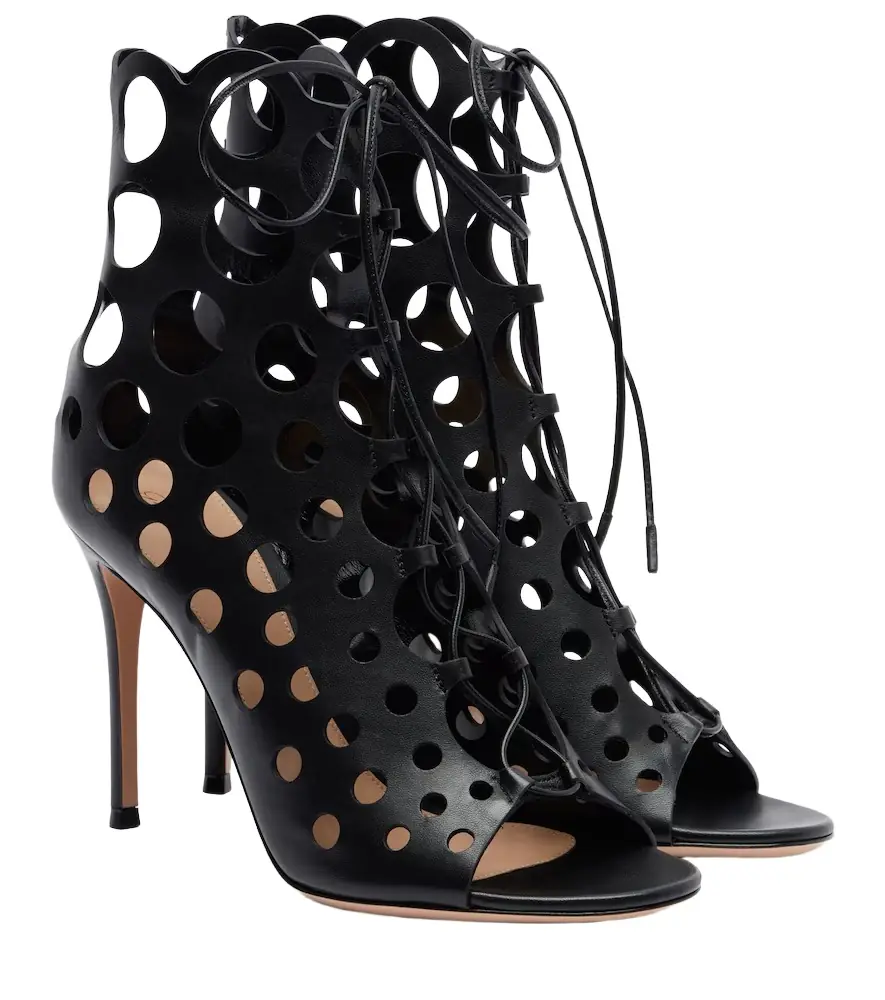 Gianvito Rossi 95 perforated leather pumps