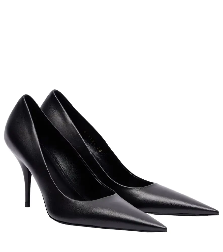 Balenciaga Avenue 90 leather pumps