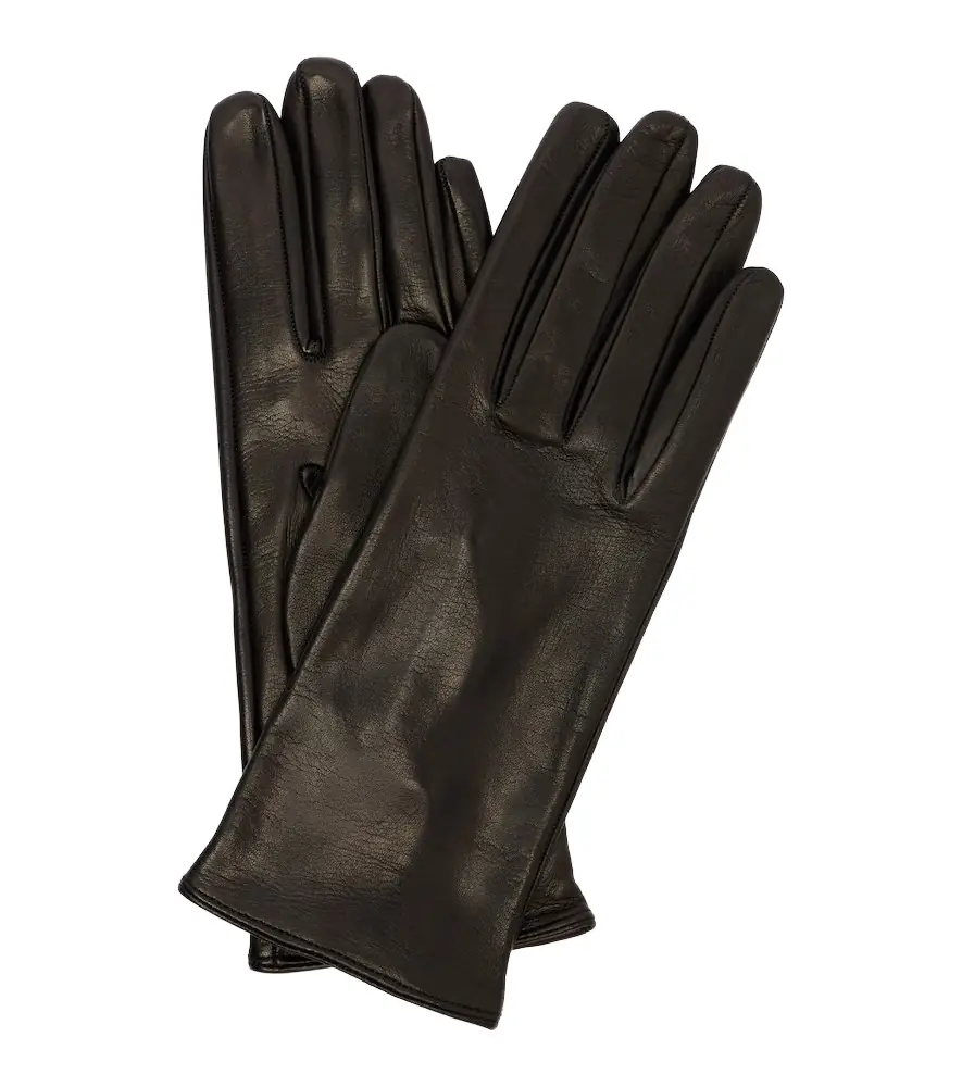 Nour Hammour eather gloves