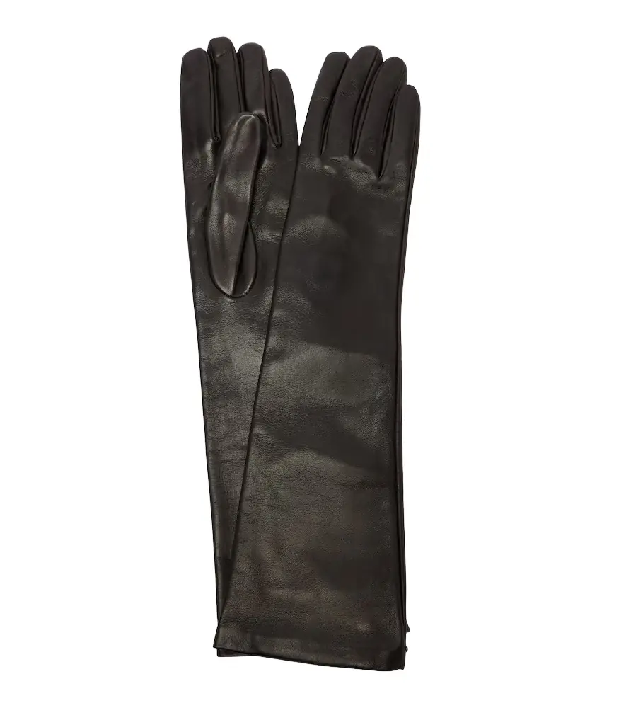 Nour Hammour eather gloves