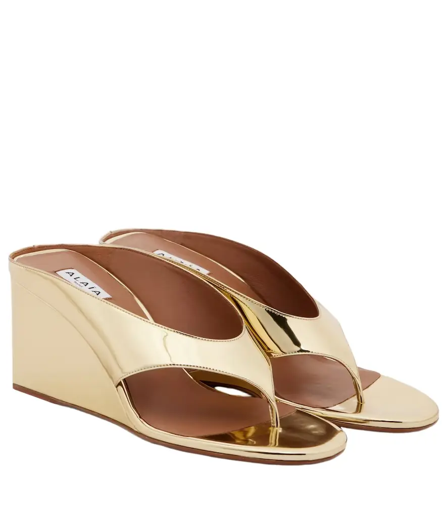 Alaia Alaïa Cube metallic wedge thong sandals
