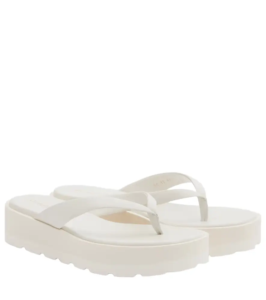 Gianvito Rossi Leather platform thong sandals