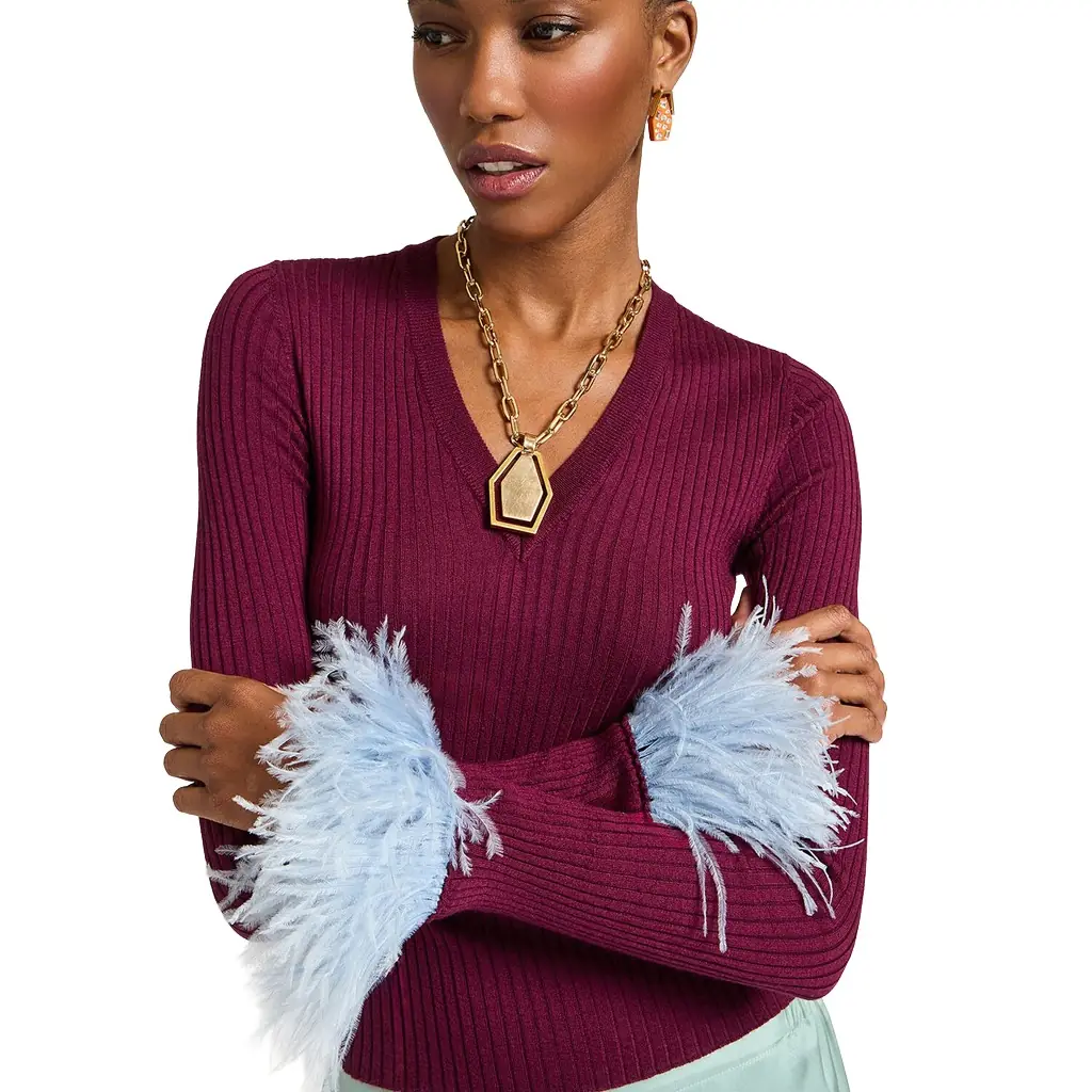 La Double J V-Neck High Kick Top