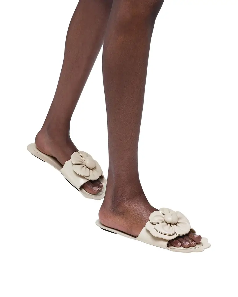Marc Jacobs The Daisy Leather Flat Slide Sandals